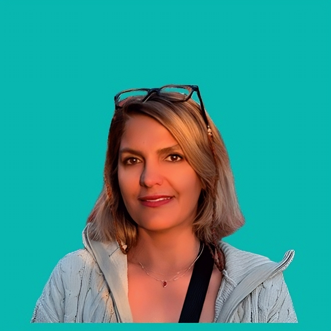 ماندانا اکبری نژاد موسوی